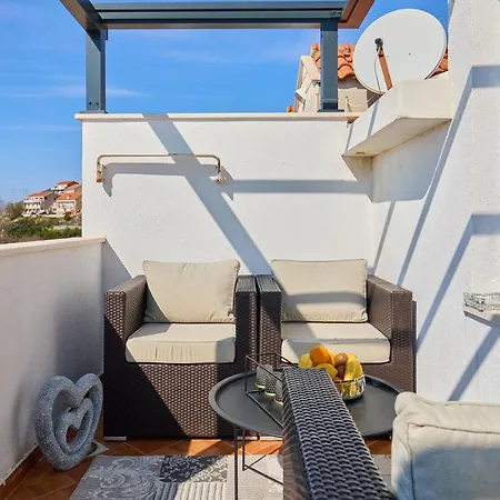 Studio Elezovic Guest house 2*