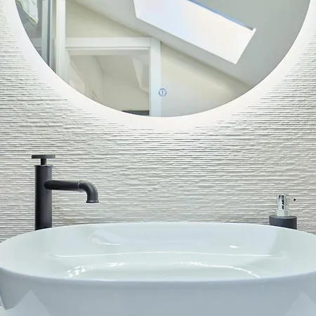 ゲストハウス Elezovic 4*