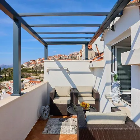 Studio Elezovic Guest house 2*