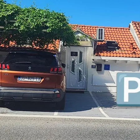 Elezovic Casa de hóspedes 3*