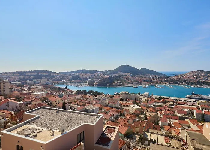 Casa de hóspedes Elezovic 3*